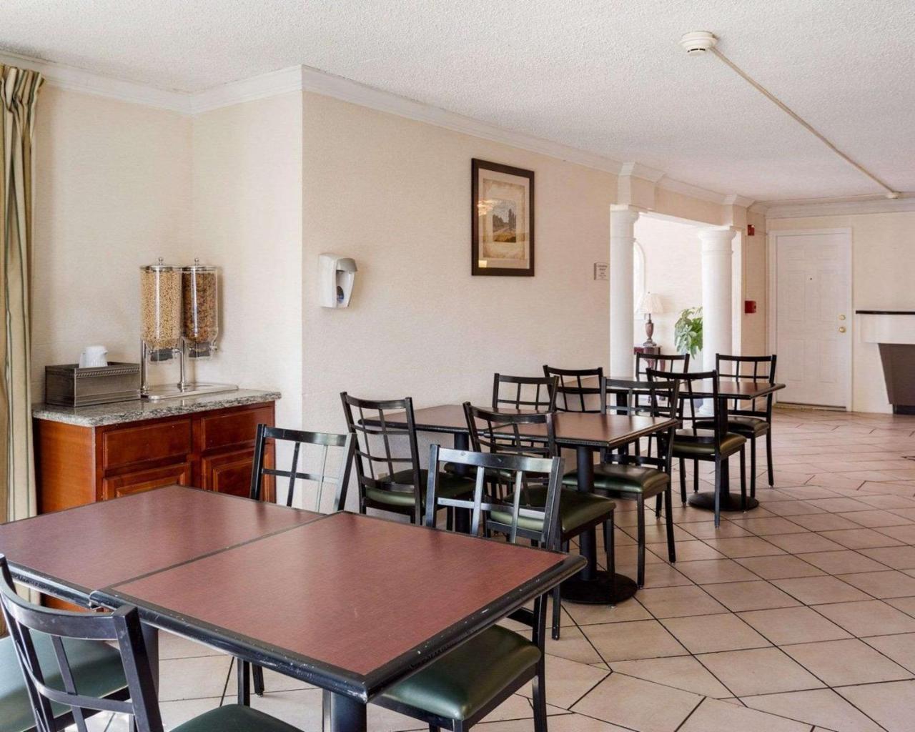 Sunrise Inn & Suites New Orleans Exterior photo